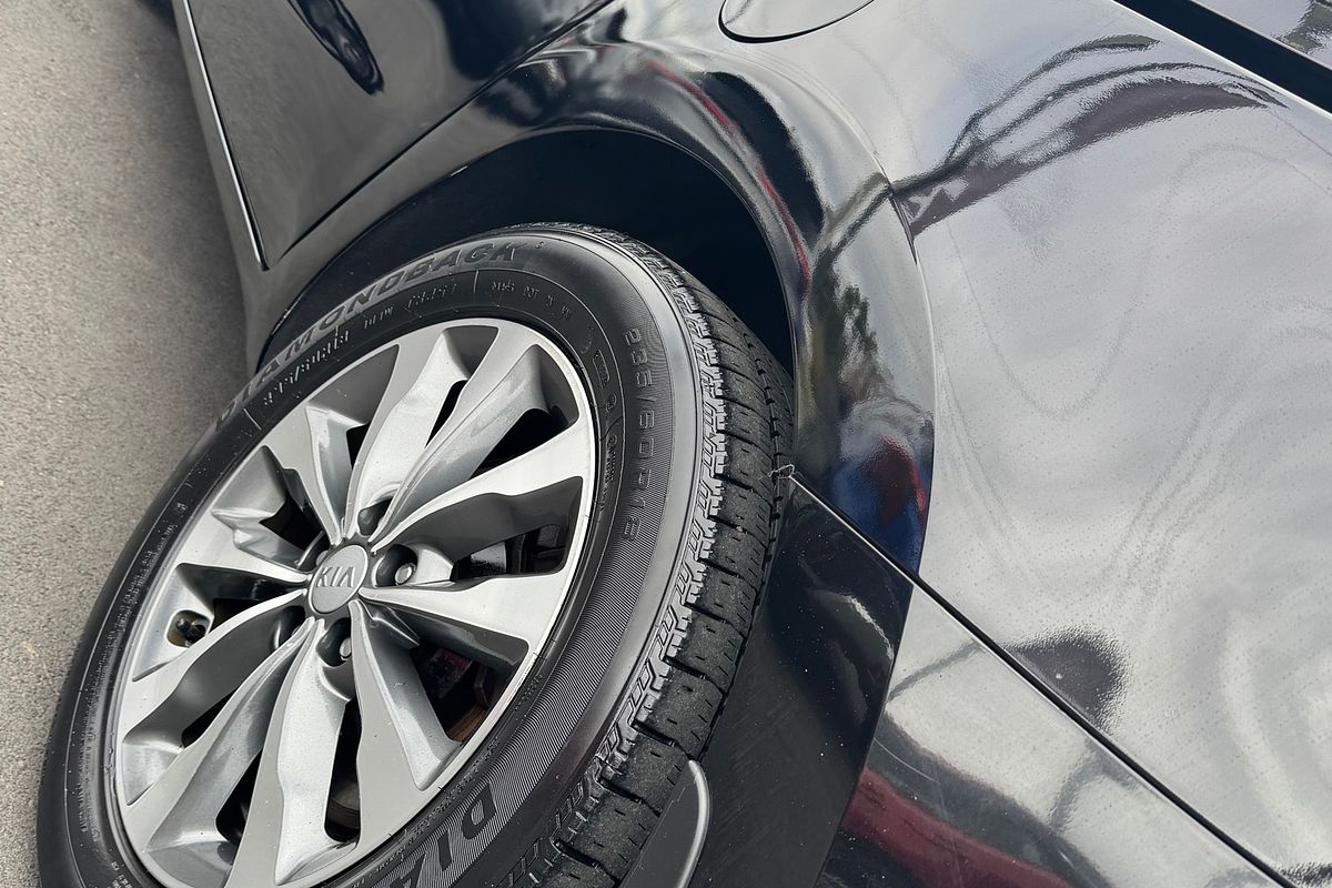 2015 Kia Carnival Platinum YP