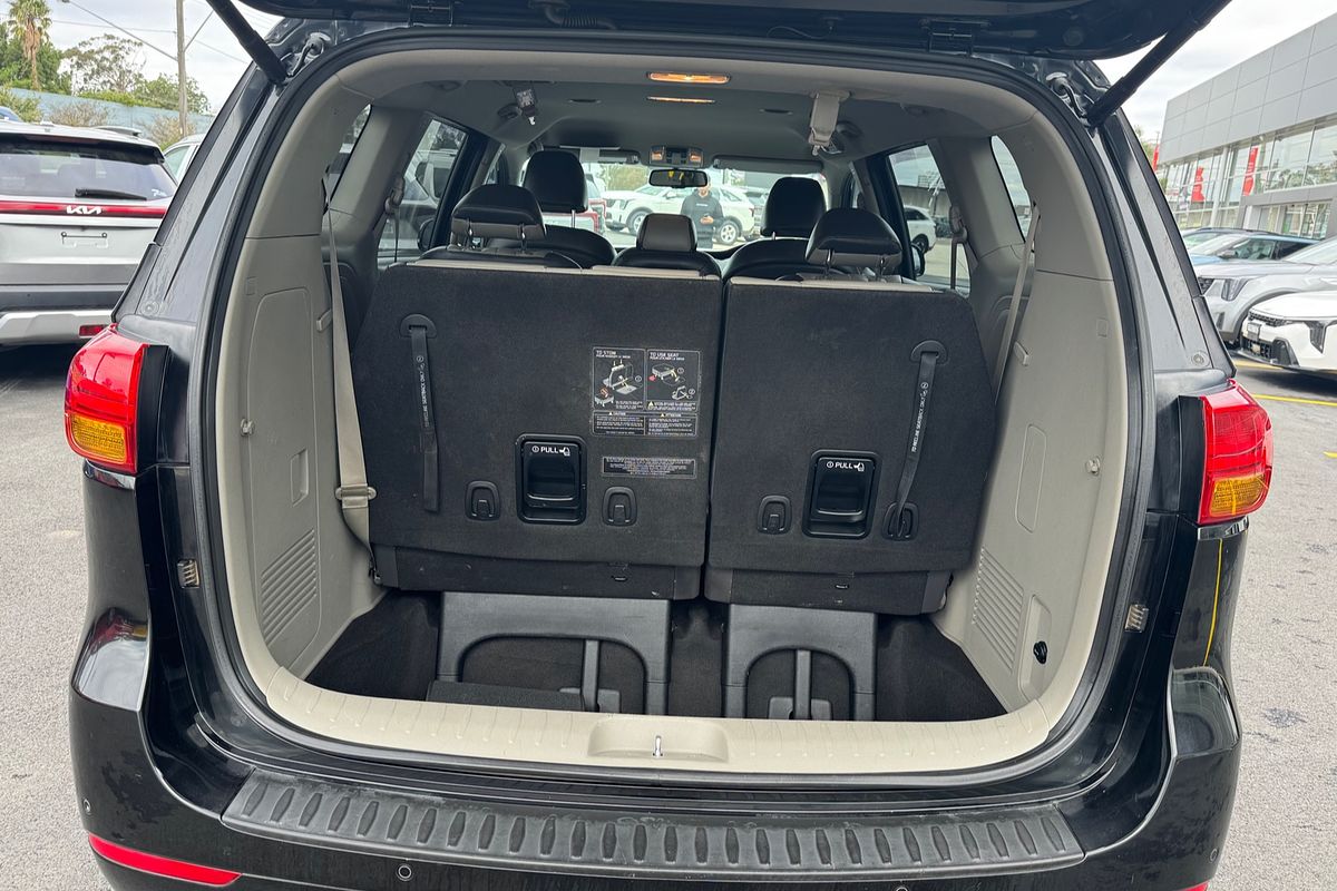 2015 Kia Carnival Platinum YP
