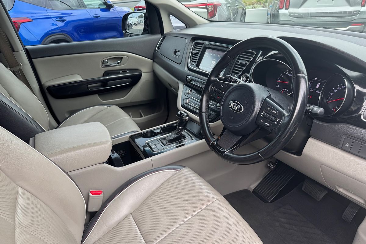 2015 Kia Carnival Platinum YP