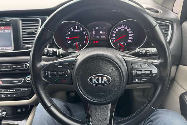 2015 Kia Carnival Platinum YP
