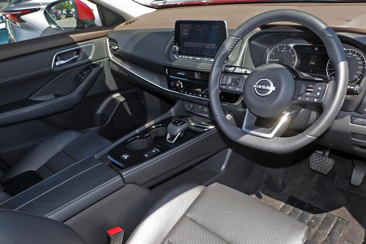 2024 Nissan X-TRAIL ST-L T33