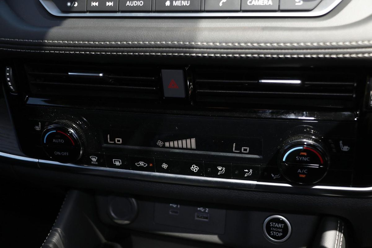 2024 Nissan X-TRAIL ST-L T33