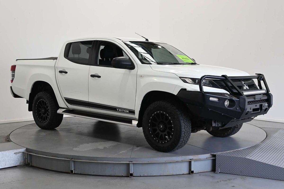 2019 Mitsubishi Triton GLX+ MR 4X4