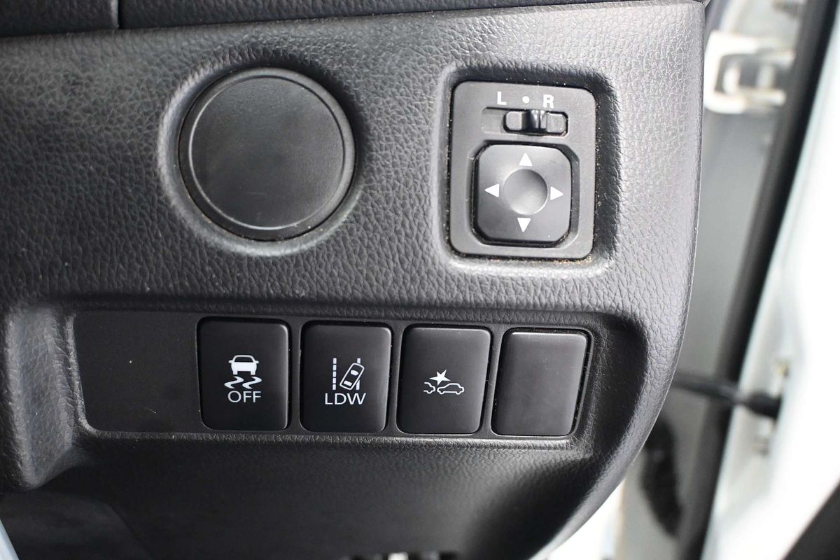 2019 Mitsubishi Triton GLX+ MR 4X4