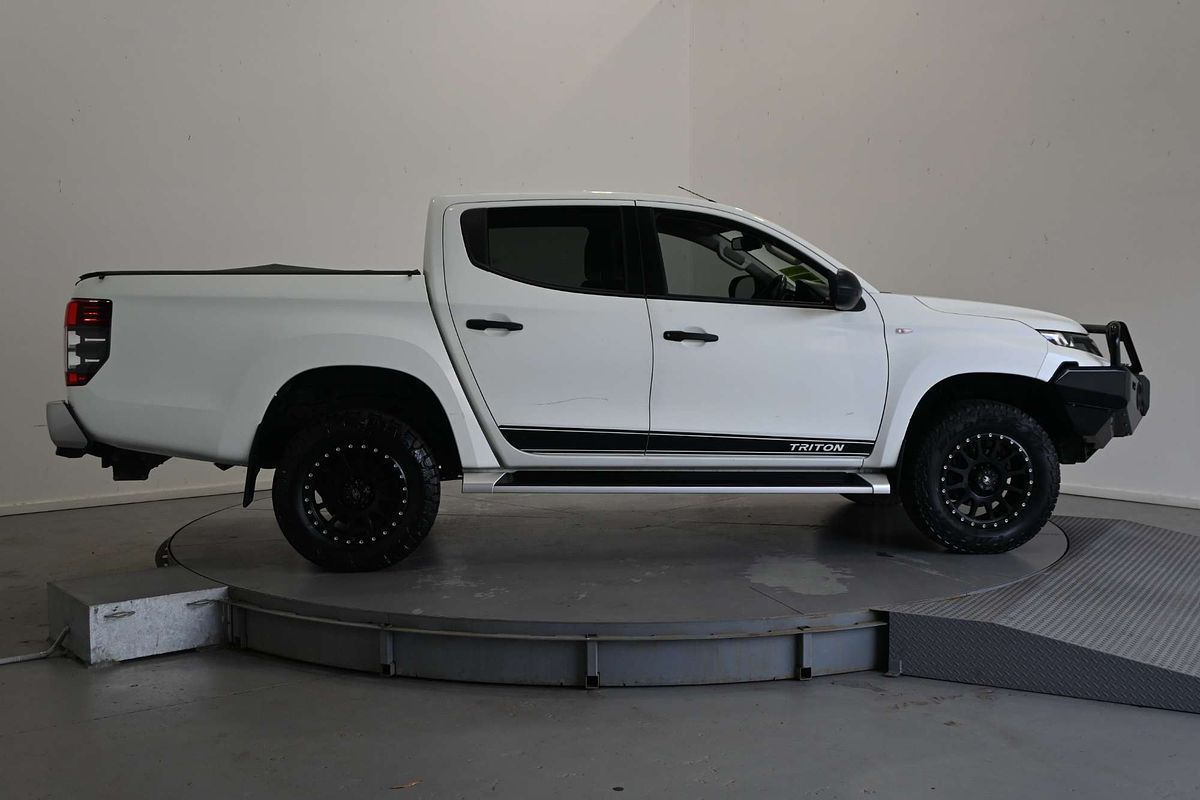 2019 Mitsubishi Triton GLX+ MR 4X4