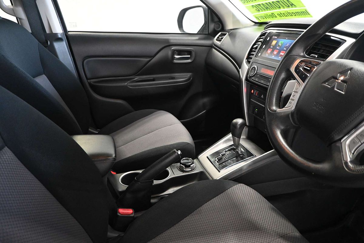 2019 Mitsubishi Triton GLX+ MR 4X4