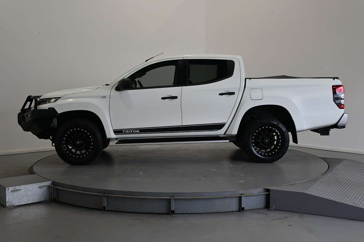 2019 Mitsubishi Triton GLX+ MR 4X4
