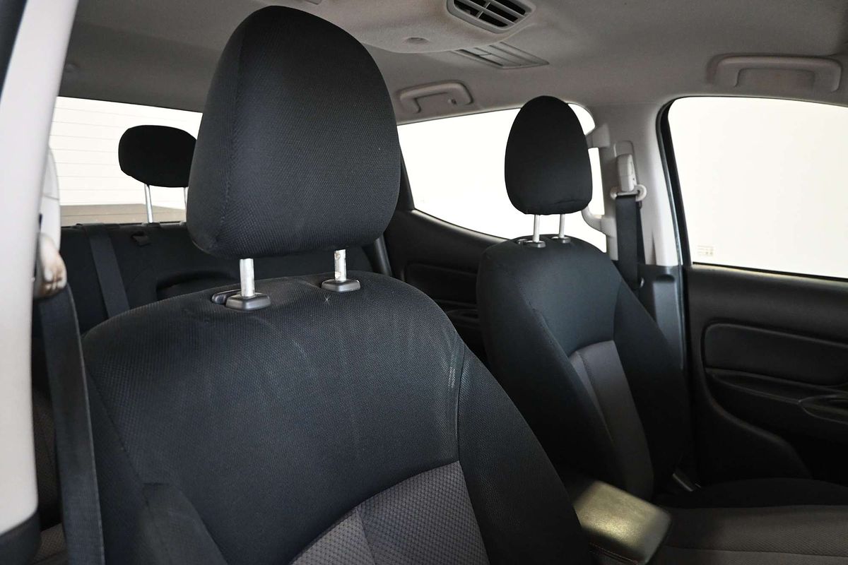 2019 Mitsubishi Triton GLX+ MR 4X4