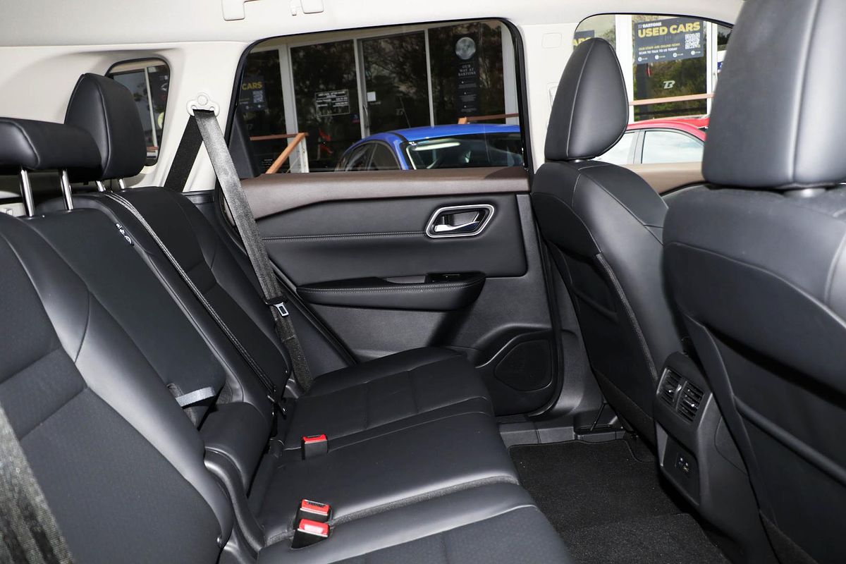 2024 Nissan X-TRAIL ST-L T33