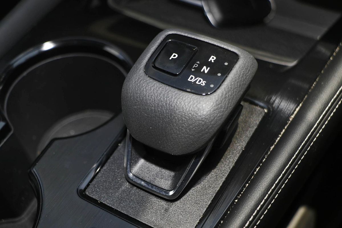 2024 Nissan X-TRAIL ST-L T33