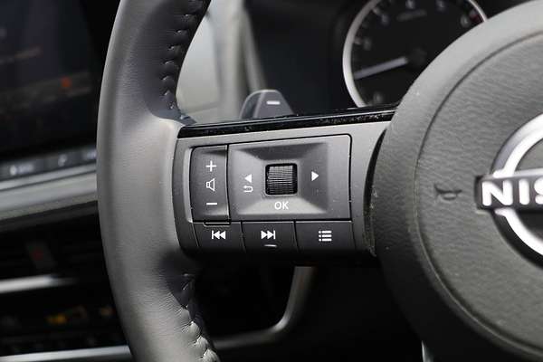 2024 Nissan X-TRAIL ST-L T33