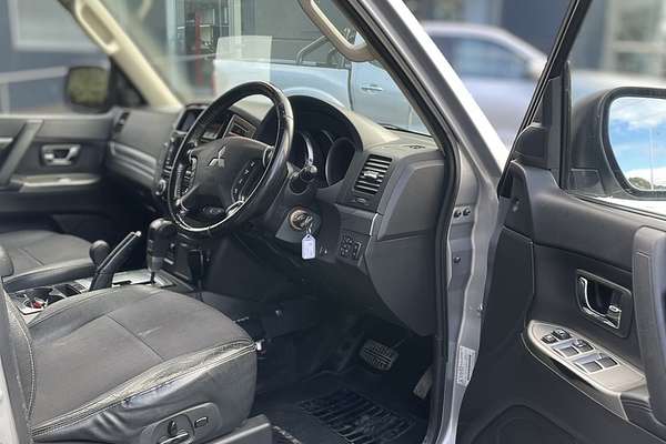 2014 Mitsubishi Pajero GLS NX