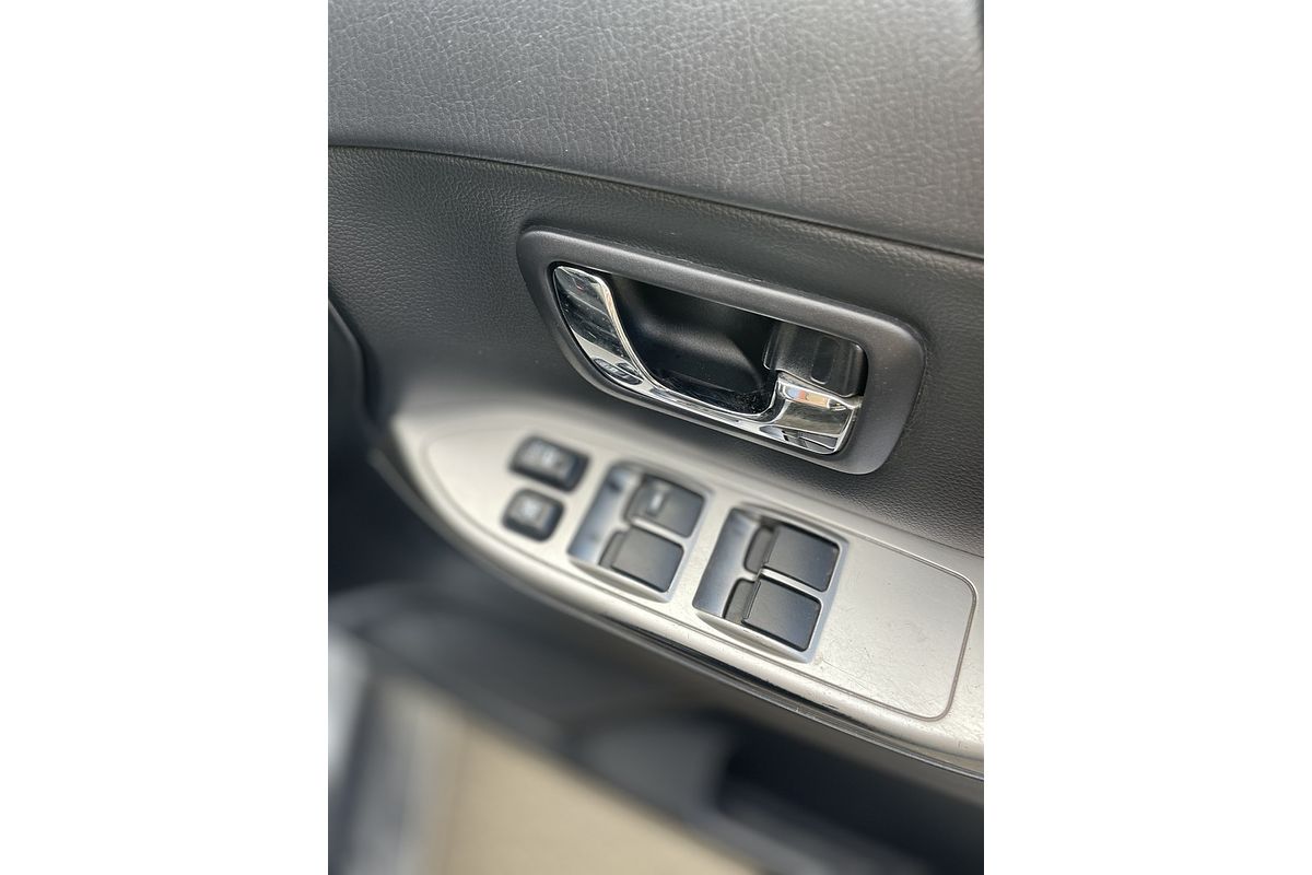 2014 Mitsubishi Pajero GLS NX