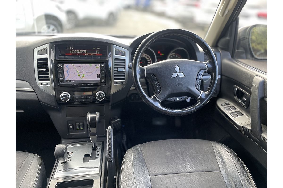 2014 Mitsubishi Pajero GLS NX