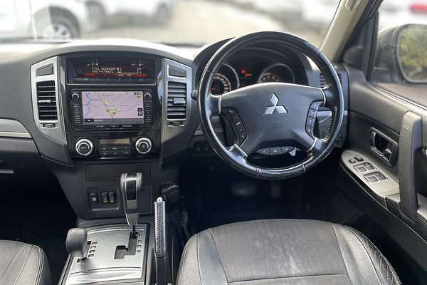 2014 Mitsubishi Pajero GLS NX