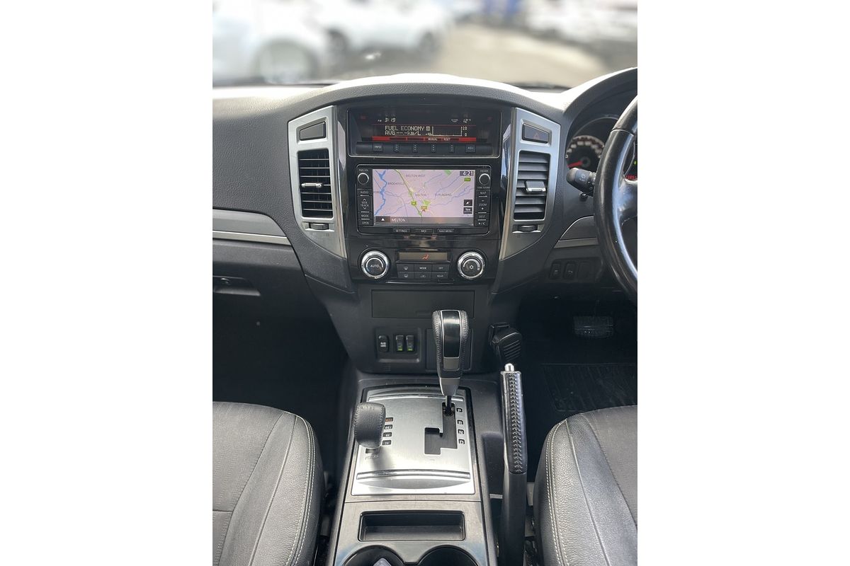2014 Mitsubishi Pajero GLS NX