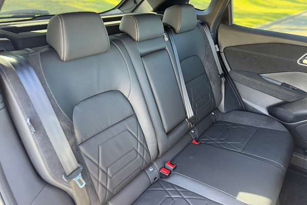 2024 Nissan QASHQAI N-DESIGN e-POWER J12