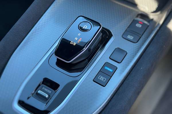 2024 Nissan QASHQAI N-DESIGN e-POWER J12