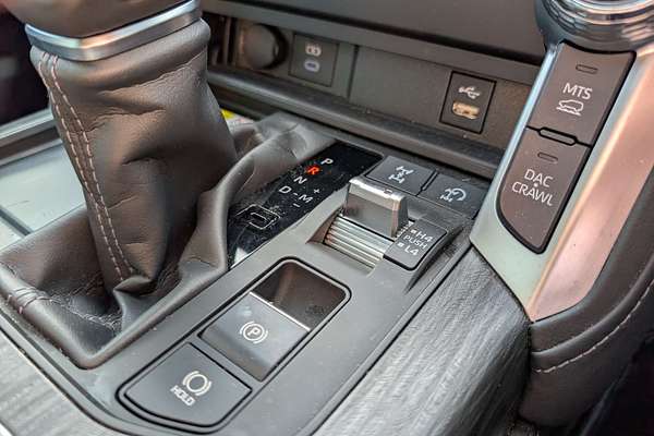 2023 Toyota Landcruiser Sahara ZX FJA300R