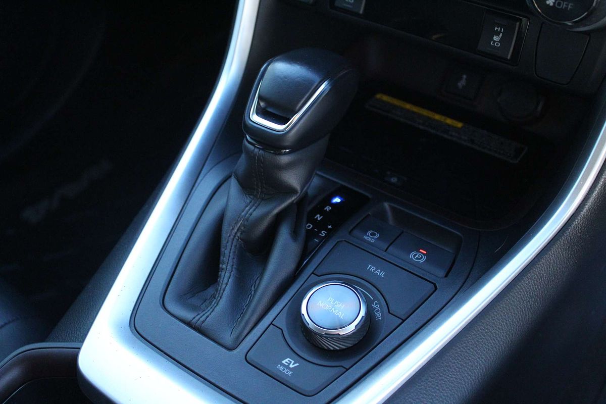 2021 Toyota RAV4 Cruiser AXAH54R