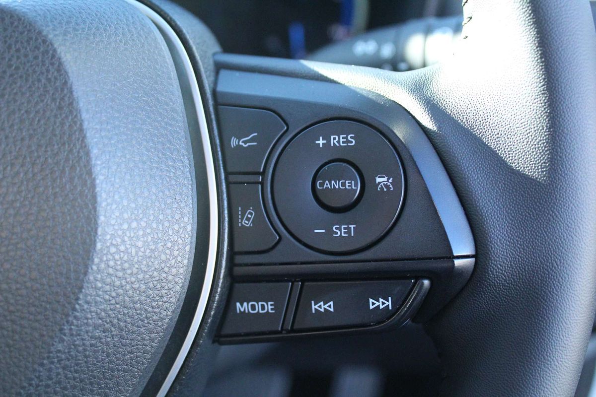 2021 Toyota RAV4 Cruiser AXAH54R