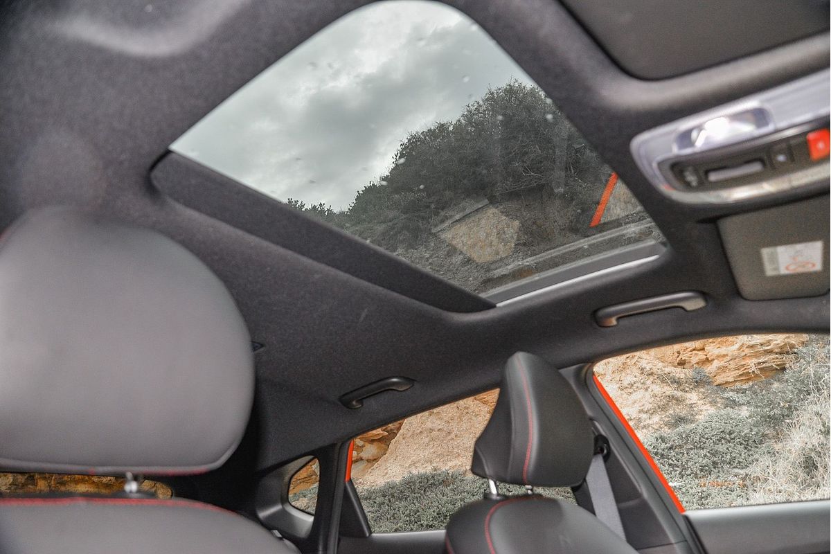 2025 Hyundai Kona Premium N Line SX2.V2