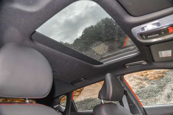 2025 Hyundai Kona Premium N Line SX2.V2