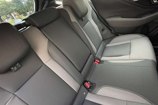 2025 Subaru Outback AWD Sport 6GEN
