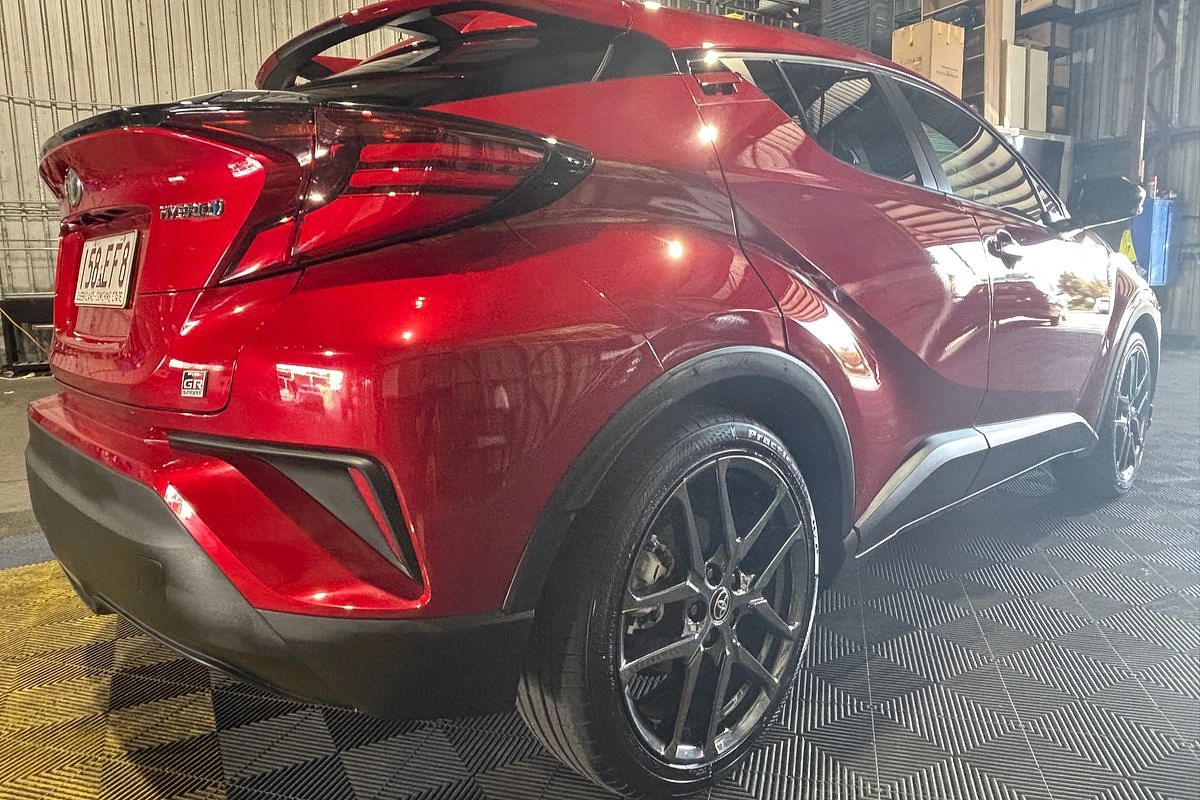 2022 Toyota C-HR GR Sport ZYX10R