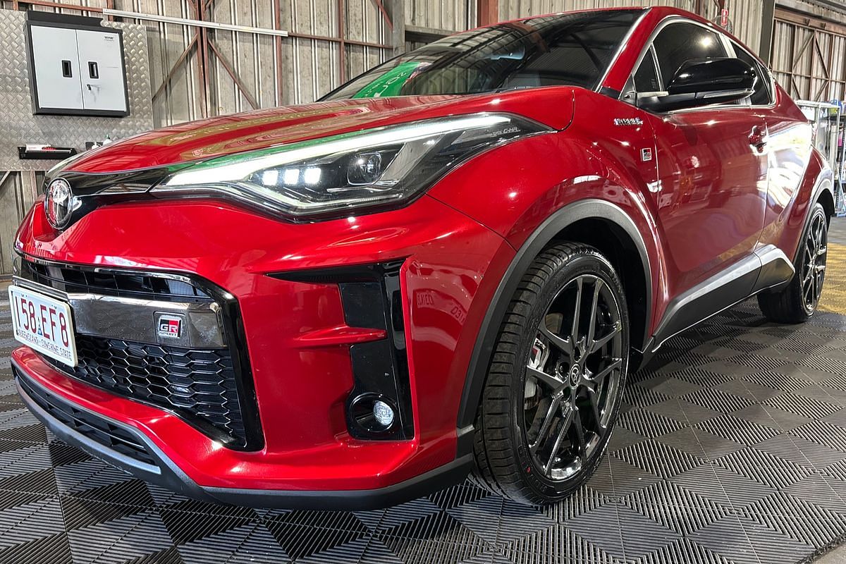 2022 Toyota C-HR GR Sport ZYX10R