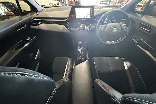 2022 Toyota C-HR GR Sport ZYX10R