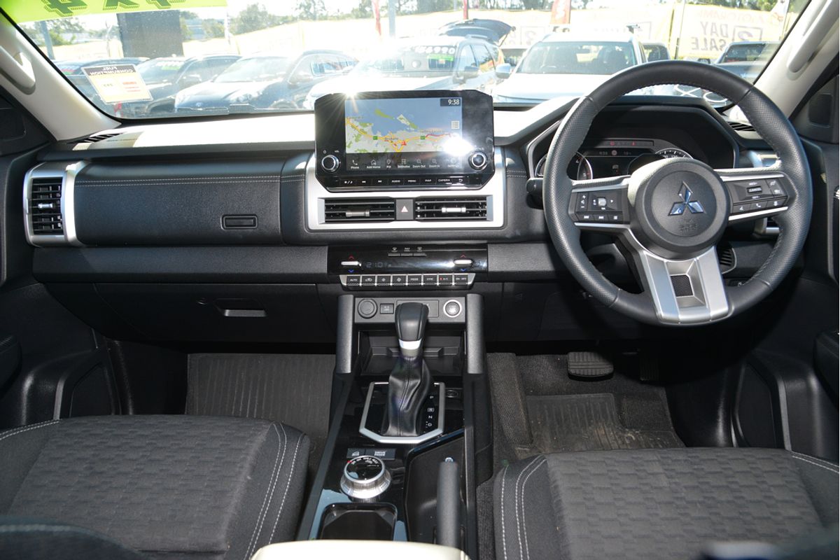 2024 Mitsubishi Triton GLS MV 4X4