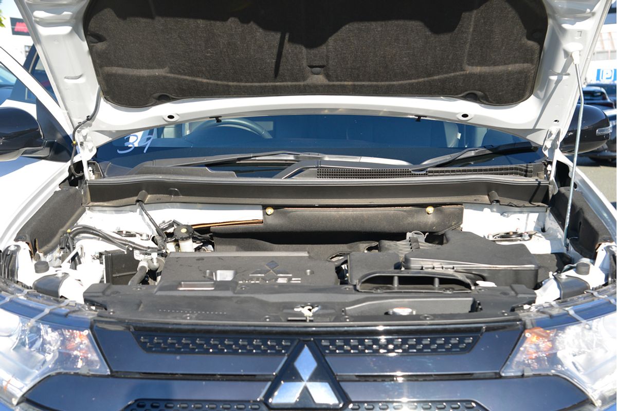 2020 Mitsubishi Outlander Black Edition ZL