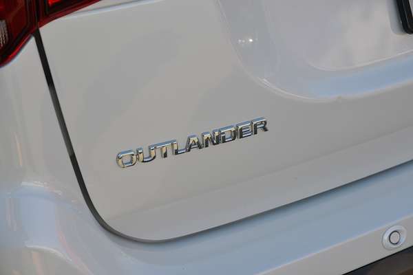2020 Mitsubishi Outlander Black Edition ZL