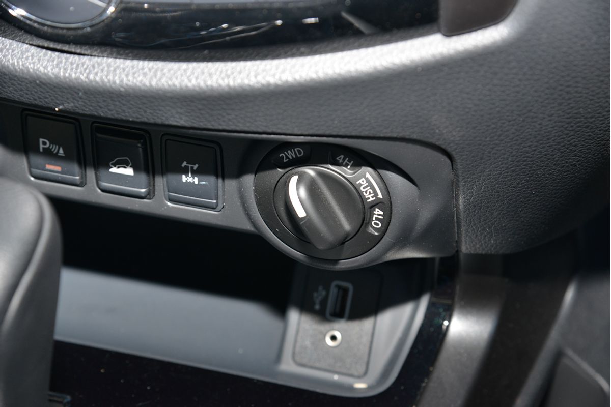 2024 Nissan Navara PRO-4X D23 4X4