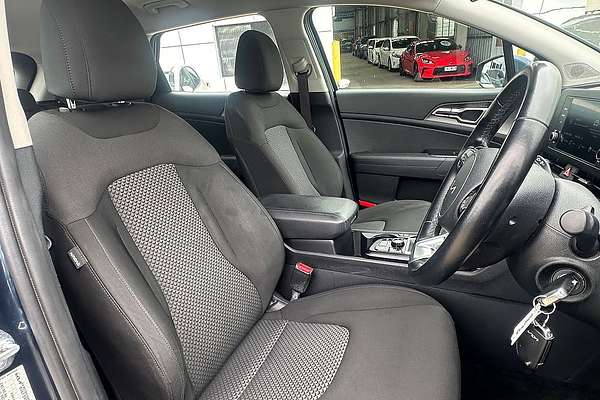 2022 Kia Sportage S NQ5