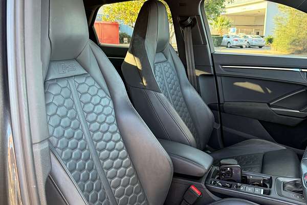 2020 Audi RS Q3  F3