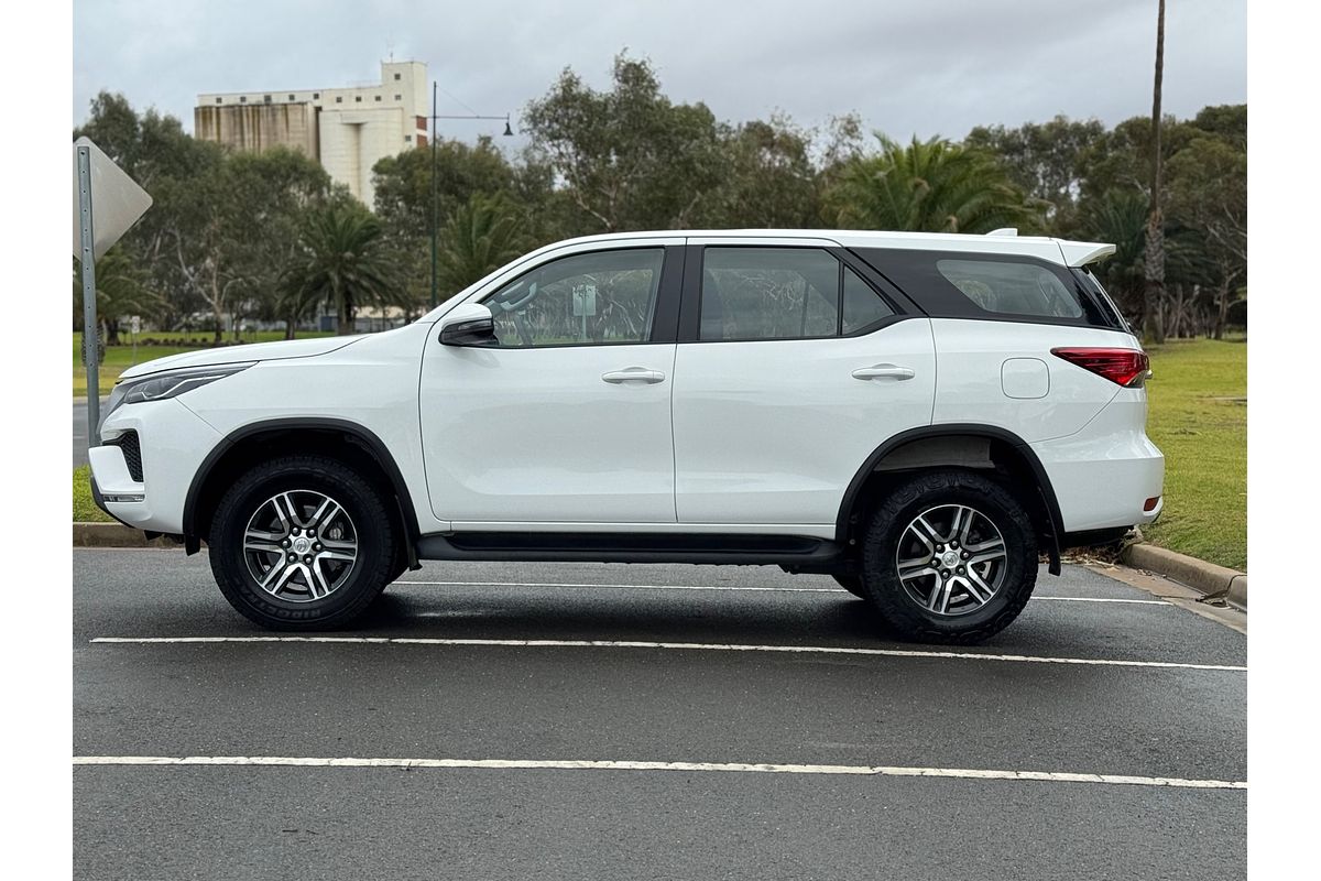 2021 Toyota Fortuner GX GUN156R