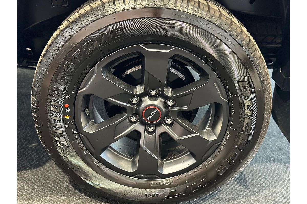 2025 Isuzu D-MAX X-TERRAIN 4X4