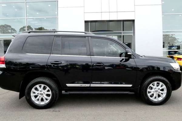 2019 Toyota Landcruiser Sahara VDJ200R