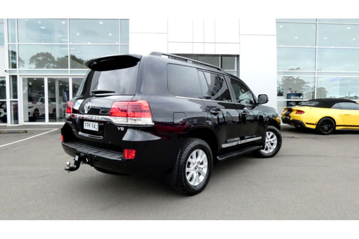 2019 Toyota Landcruiser Sahara VDJ200R