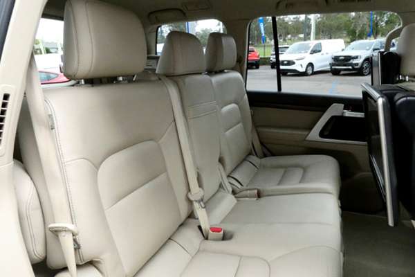 2019 Toyota Landcruiser Sahara VDJ200R