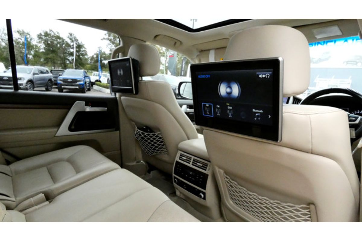 2019 Toyota Landcruiser Sahara VDJ200R