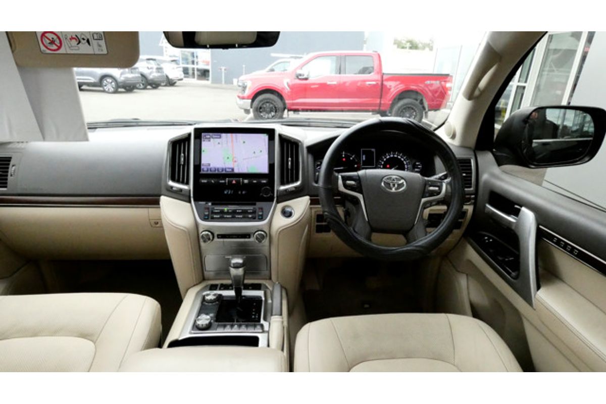 2019 Toyota Landcruiser Sahara VDJ200R