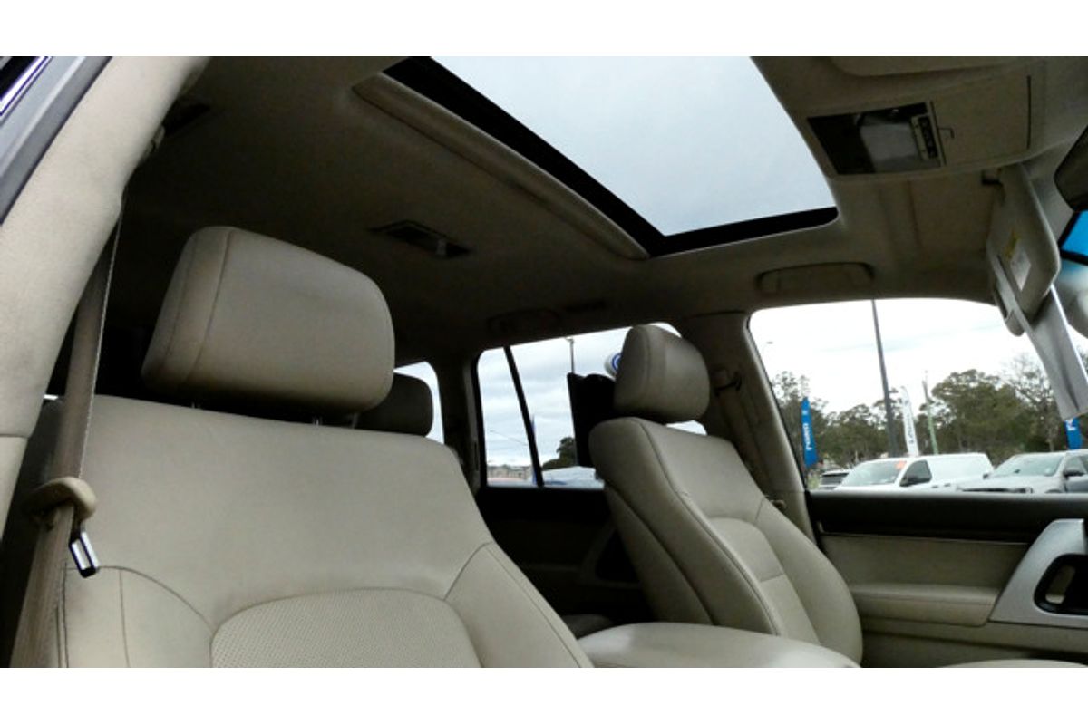 2019 Toyota Landcruiser Sahara VDJ200R