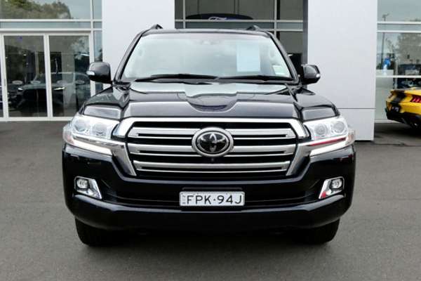 2019 Toyota Landcruiser Sahara VDJ200R