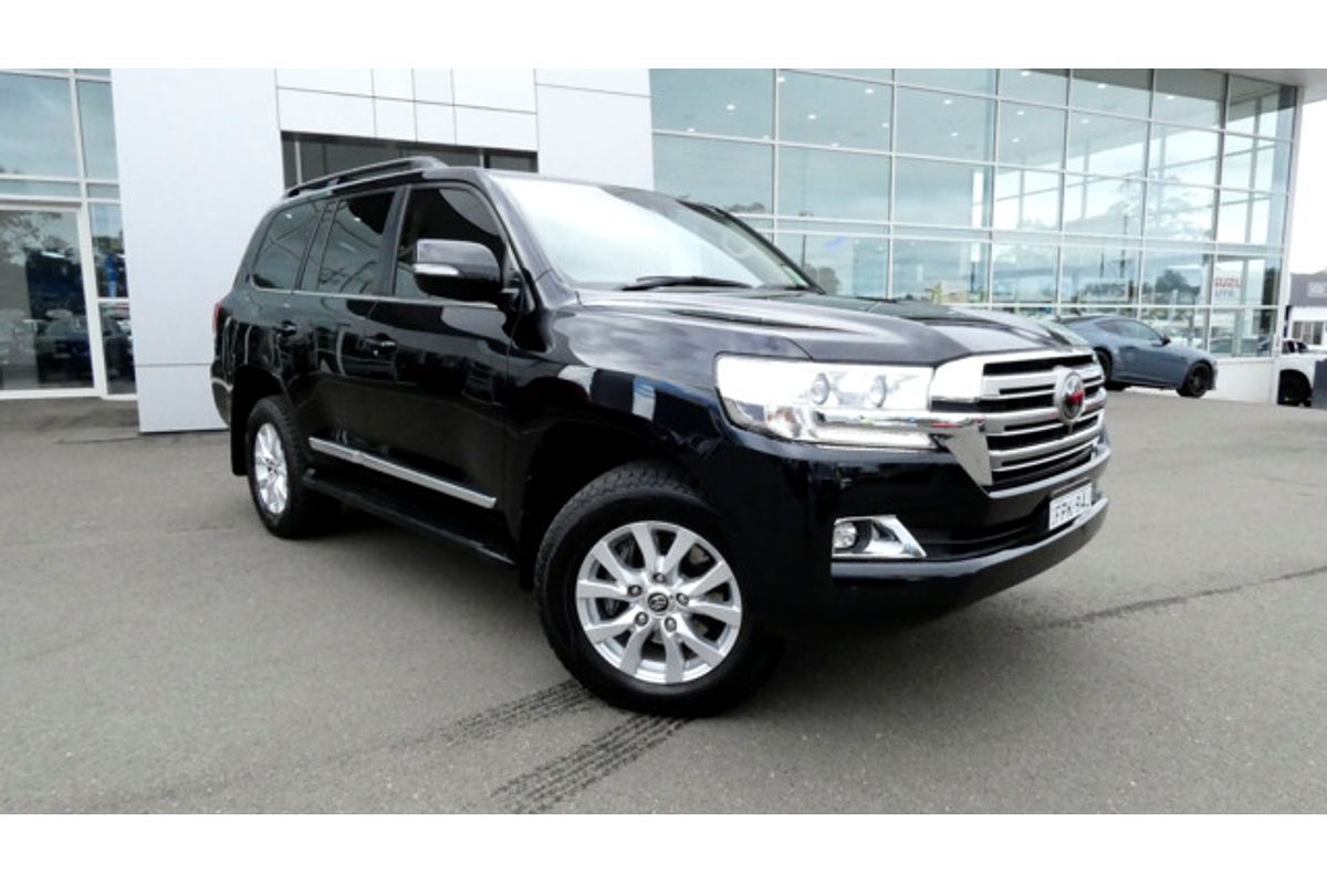 2019 Toyota Landcruiser Sahara VDJ200R