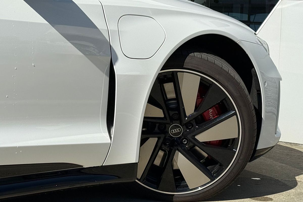 2023 Audi RS e-tron GT F83