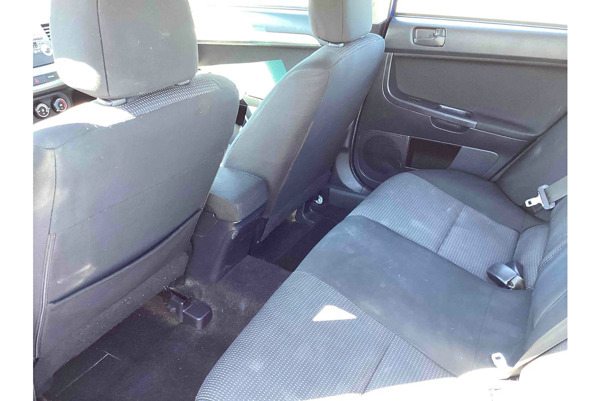 2010 Mitsubishi Lancer ES CJ