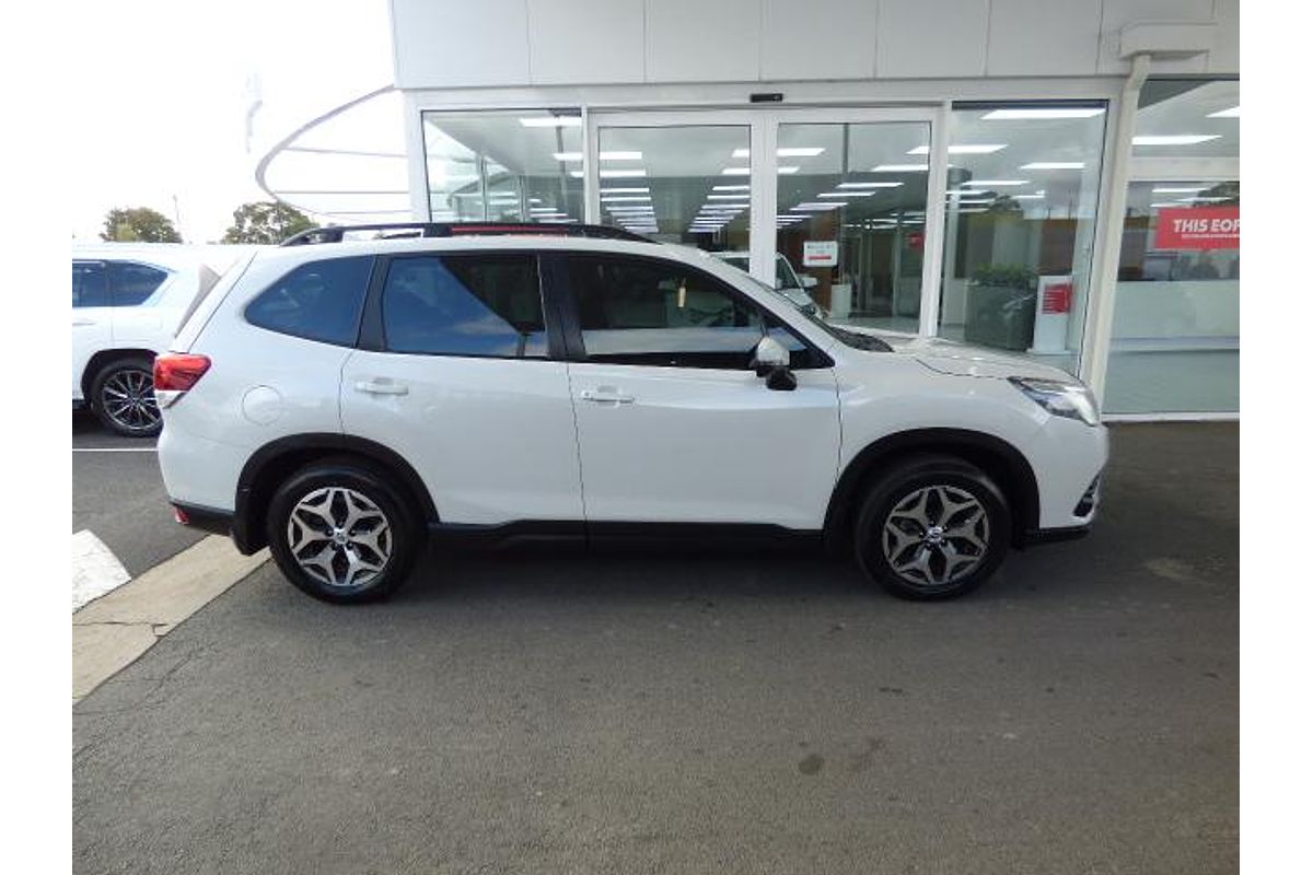 2022 Subaru Forester 2.5i S5